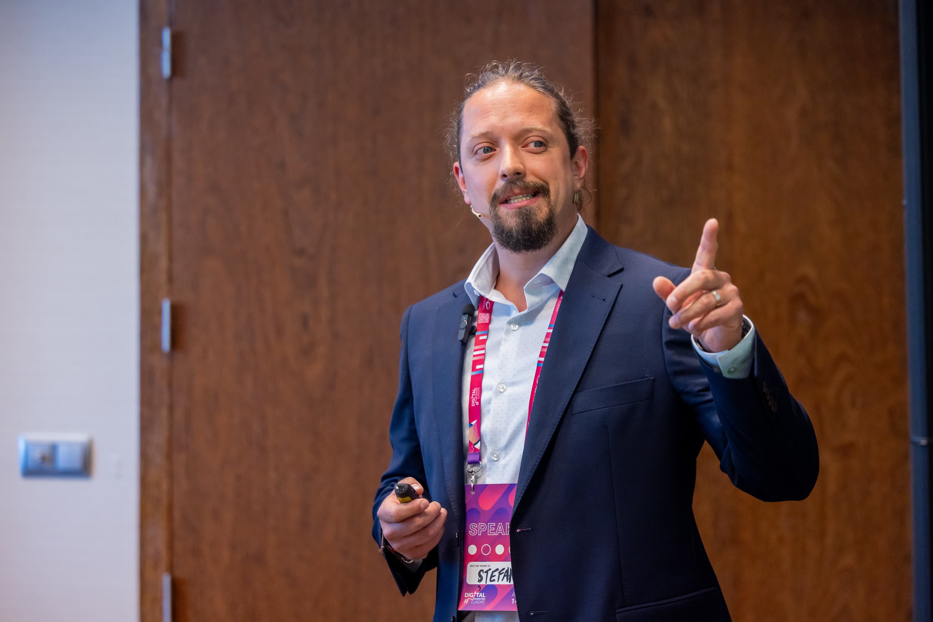 Stefan delivering a keynote at Digital Marketing Europe in Lisbon.