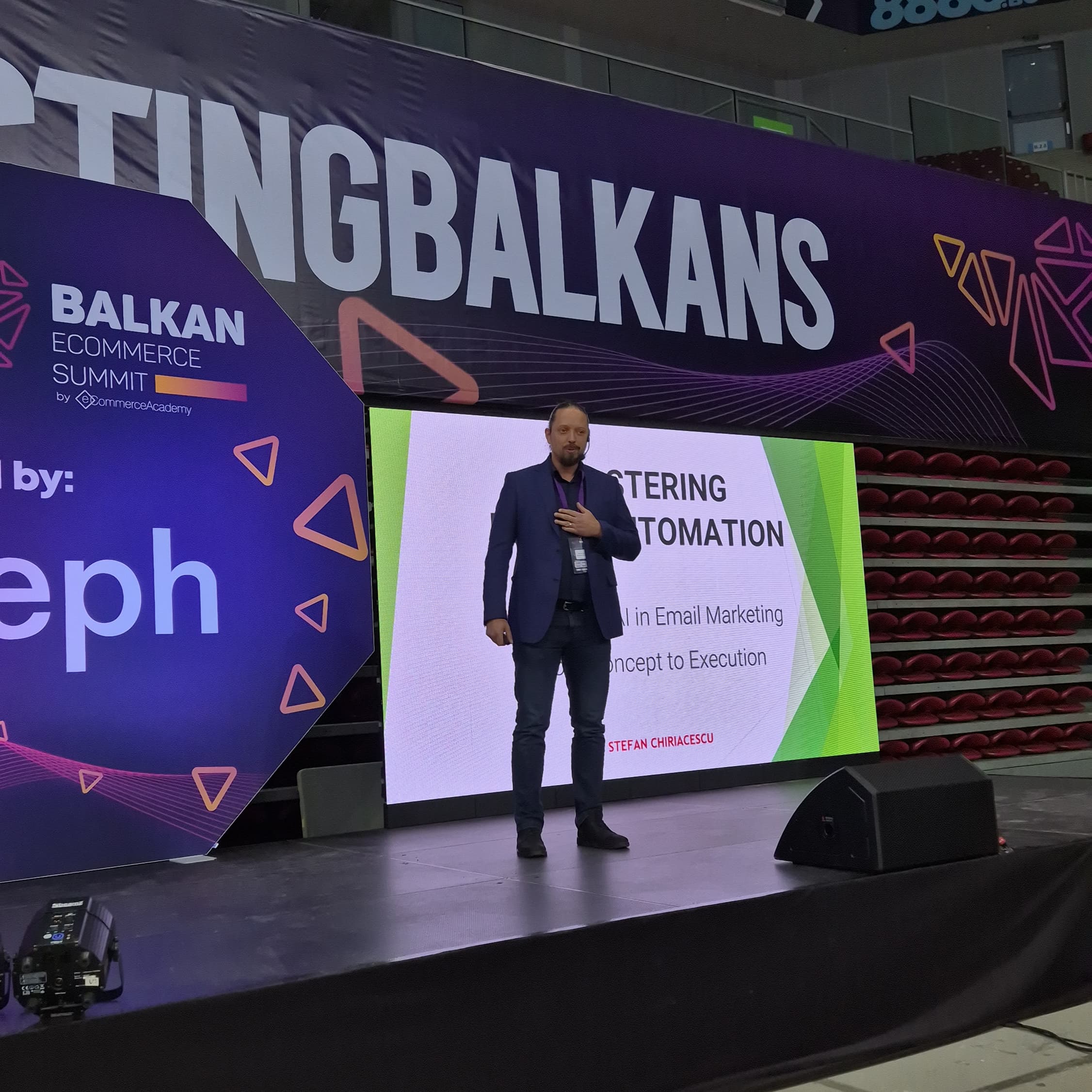 Stefan speaking at the Balkan eCommerce Summit in Sofia.